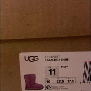 Toddler girl pink Uggs size 11